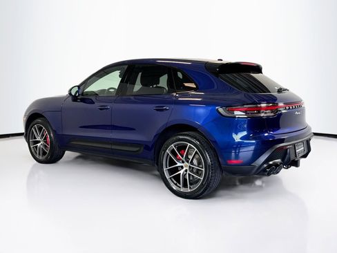 Certified 2024 Porsche Macan S AWD/4WD image 3
