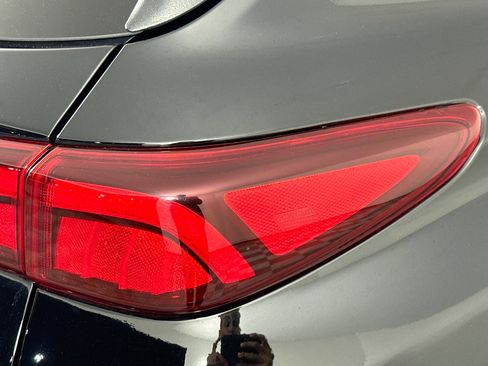 Used 2023 Hyundai Kona Limited image 33