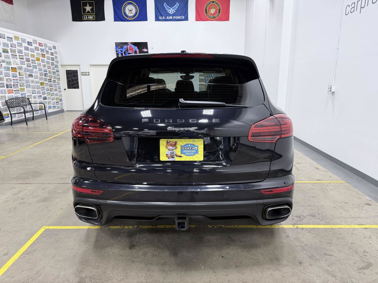 Used 2017 Porsche Cayenne Platinum Edition AWD/4WD image 6
