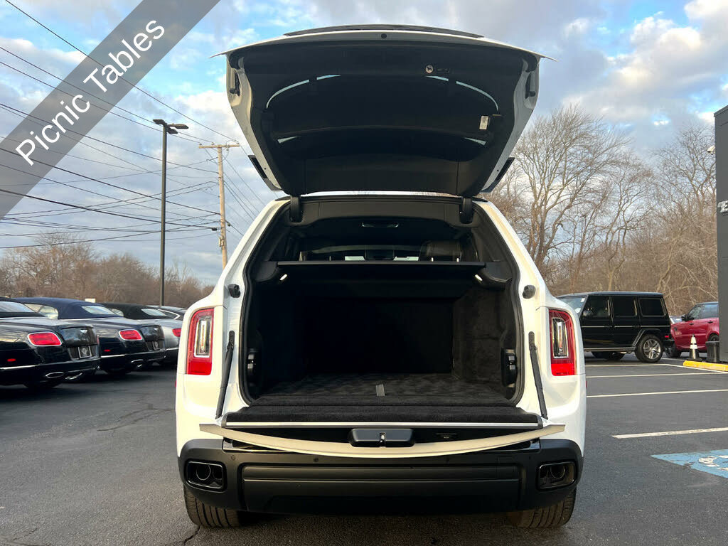 Used 2022 Rolls-Royce Cullinan Black Badge AWD/4WD image 25