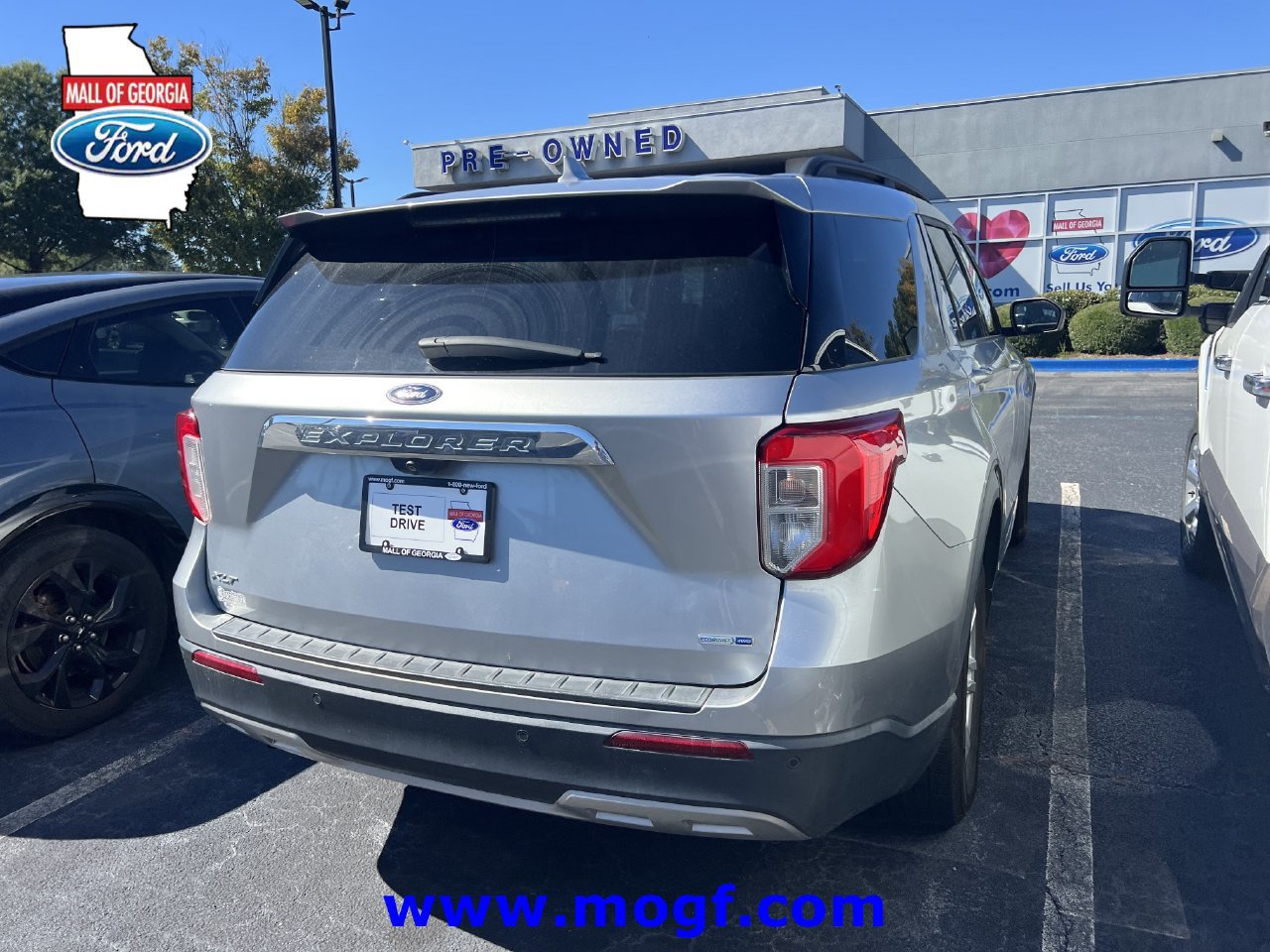 Used 2020 Ford Explorer XLT w/ Equipment Group 202A AWD/4WD image 1