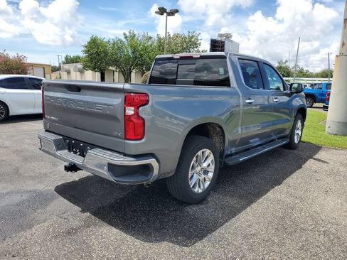Used 2022 Chevrolet Silverado 1500 LTZ w/ LTZ Convenience Package II RWD image 4