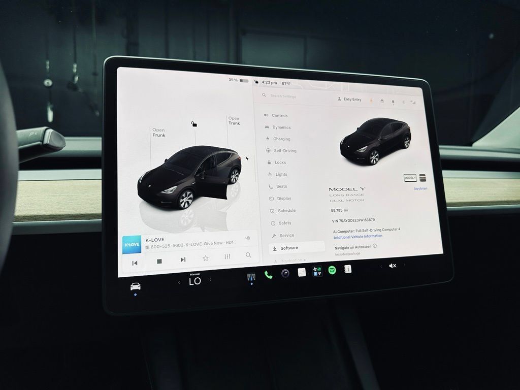 Used 2023 Tesla Model Y Long Range AWD/4WD image 30