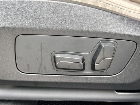 Used 2025 BMW X1 xDrive28i w/ Convenience Package image 23