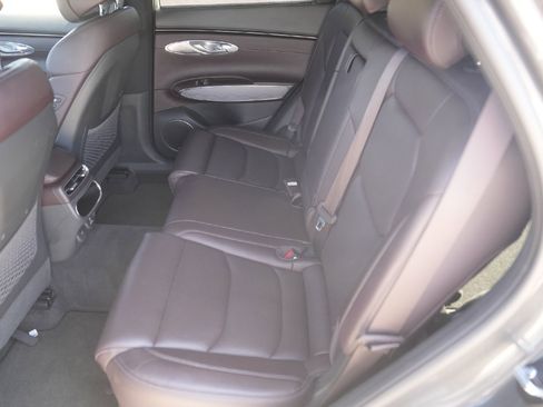 Used 2022 Genesis GV70 2.5T w/ Advanced Package image 28