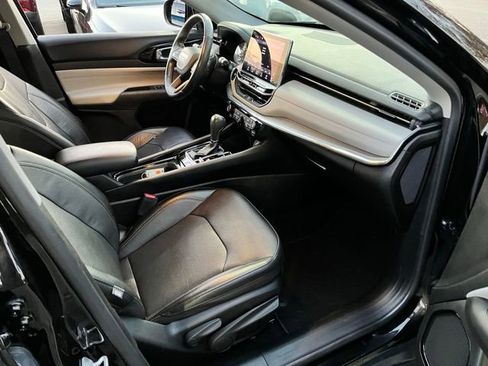 Used 2022 Jeep Compass Limited image 21