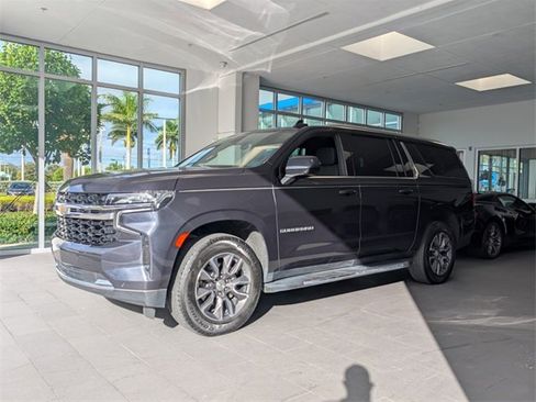 Certified 2023 Chevrolet Suburban LS image 3