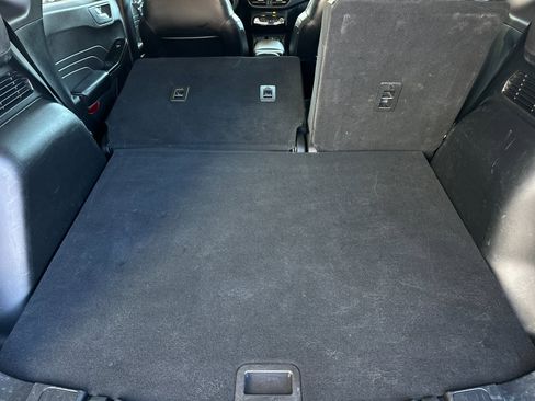 Used 2023 Ford Escape SE image 14