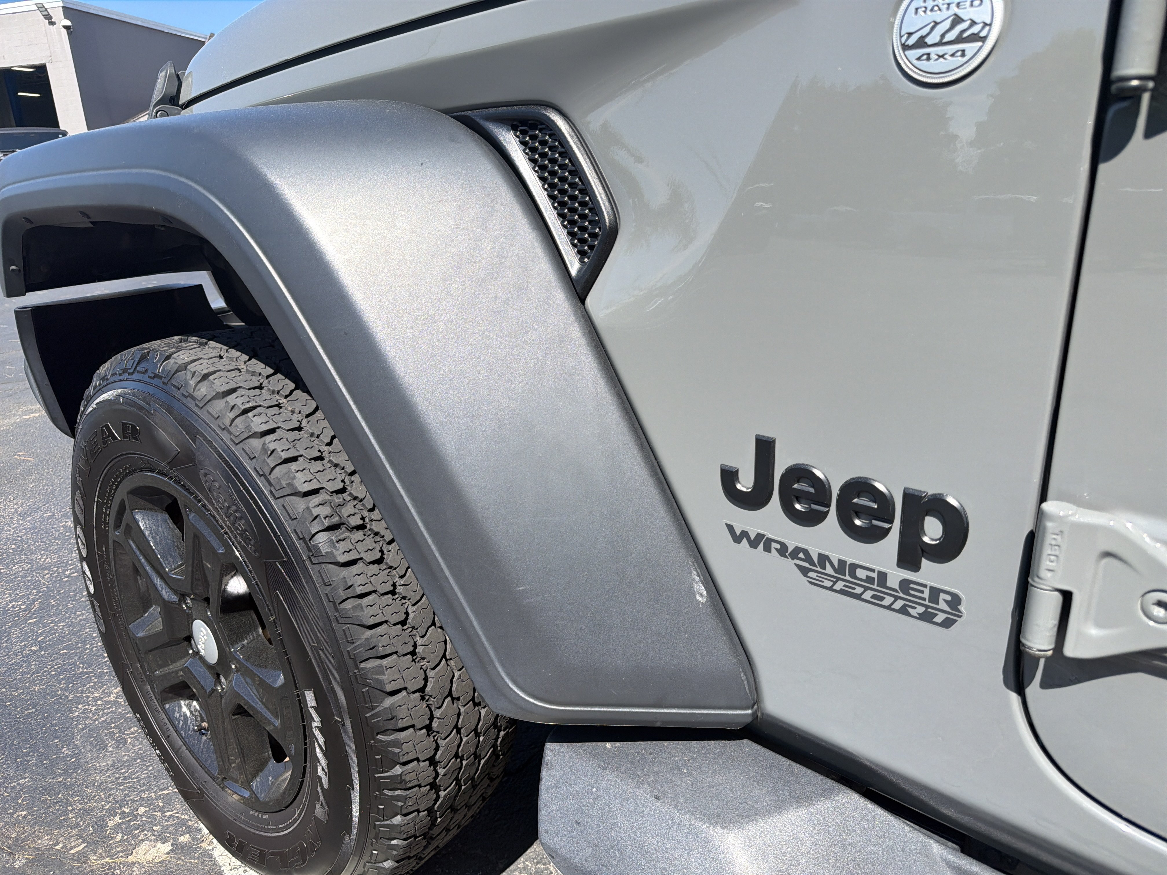 Used 2021 Jeep Wrangler Sport AWD/4WD image 26