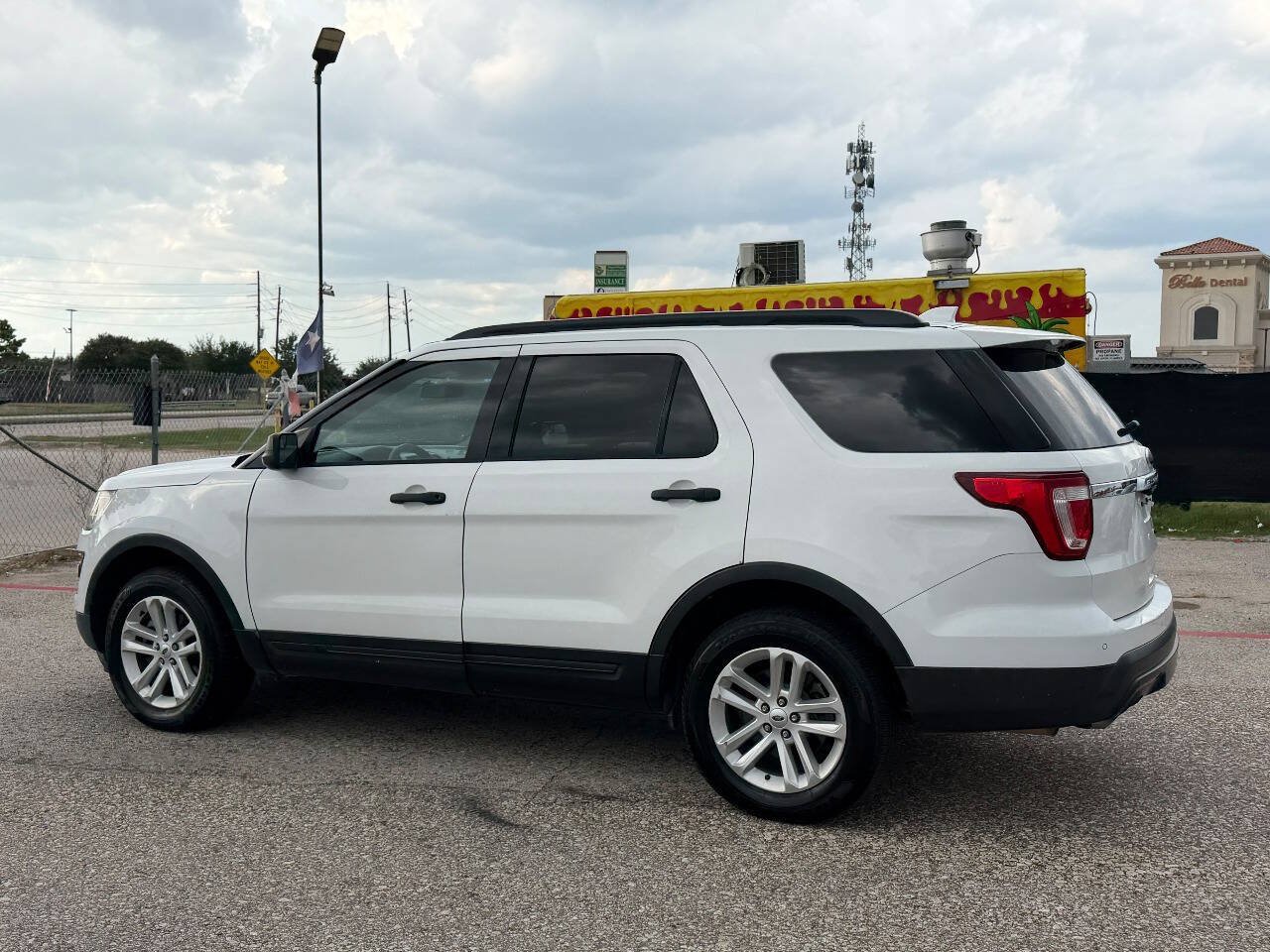 Used 2017 Ford Explorer 4WD image 25