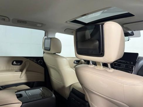 Used 2022 Nissan Armada Platinum w/ Captain's Chairs Package RWD image 29