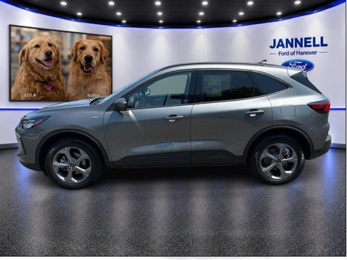 Used 2025 Ford Escape ST-Line Select AWD/4WD image 9