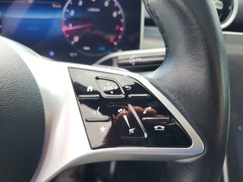 Used 2025 Mercedes-Benz C 300 Sedan image 31