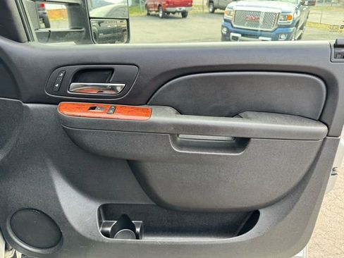 Used 2011 Chevrolet Silverado 3500 LTZ w/ LTZ Plus Package image 14