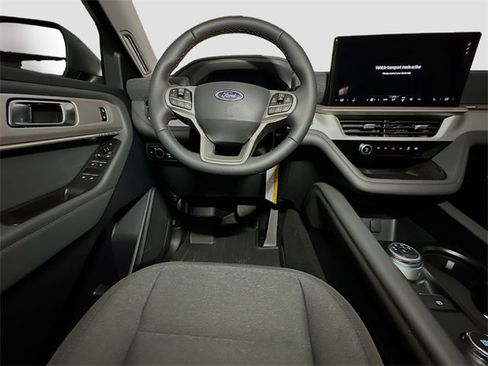 New 2026 Ford Explorer Active image 26
