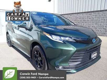 Used 2025 Toyota Sienna XLE Woodland Edition