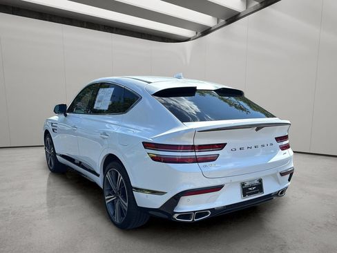 Used 2025 Genesis GV80 3.5T e-SC AWD/4WD image 3