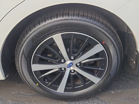 Used 2020 Subaru Impreza 2.0i Premium AWD/4WD image 23