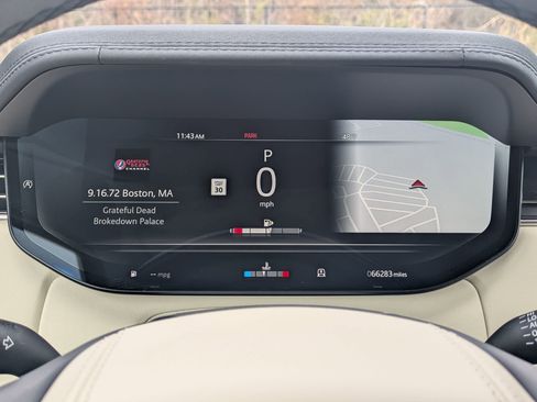 Used 2023 Land Rover Range Rover SE image 10