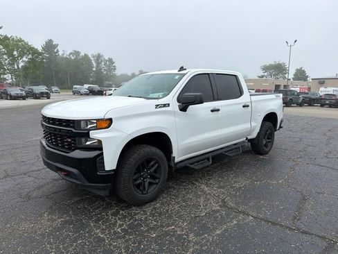 Used 2022 Chevrolet Silverado 1500 Custom Trail Boss AWD/4WD image 5