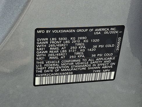 Used 2024 Volkswagen Atlas SEL Premium R-Line AWD/4WD image 28