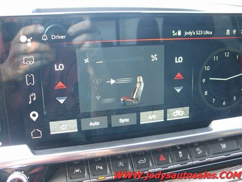 Used 2023 GMC Sierra 1500 Elevation w/ Preferred Package AWD/4WD image 21
