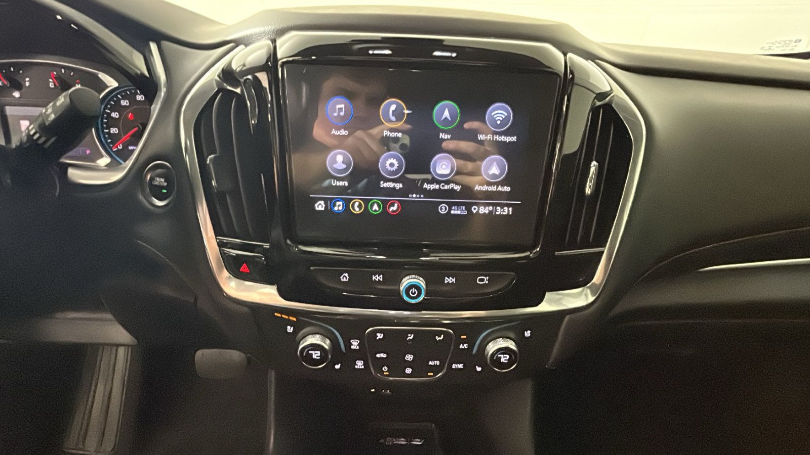 Used 2021 Chevrolet Traverse Premier w/ Redline Edition AWD/4WD image 26