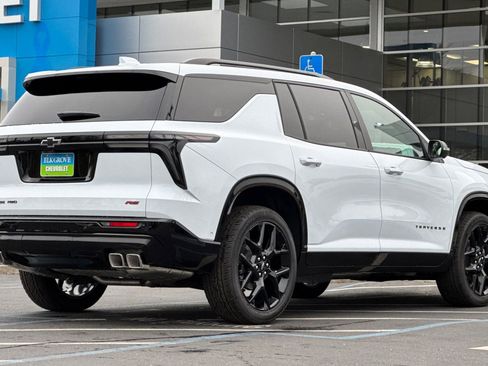 New 2026 Chevrolet Traverse RS w/ LPO, Floor Liner Package image 3