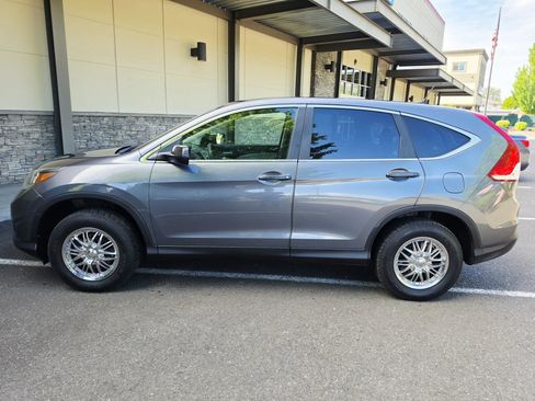 Used 2013 Honda CR-V LX image 2