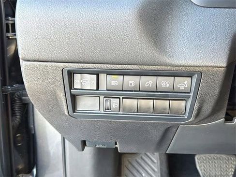 Used 2025 Toyota Sequoia SR5 AWD/4WD image 23