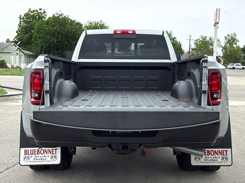 New 2026 RAM 3500 Tradesman AWD/4WD image 22