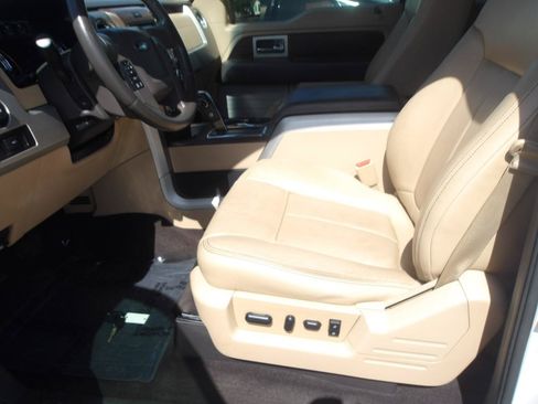 Used 2014 Ford F150 Lariat w/ Equipment Group 501A Mid AWD/4WD image 19
