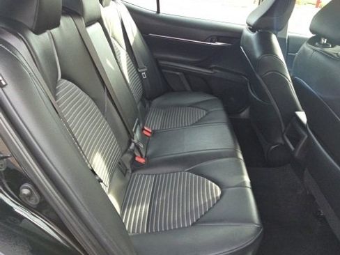 Used 2024 Toyota Camry SE image 24