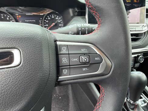 Certified 2024 Jeep Compass Trailhawk AWD/4WD image 28