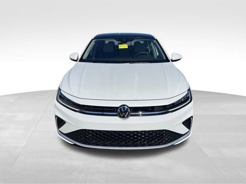 New 2026 Volkswagen Jetta SE image 3