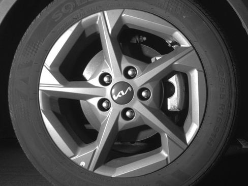 Used 2025 Kia K4 LXS image 13