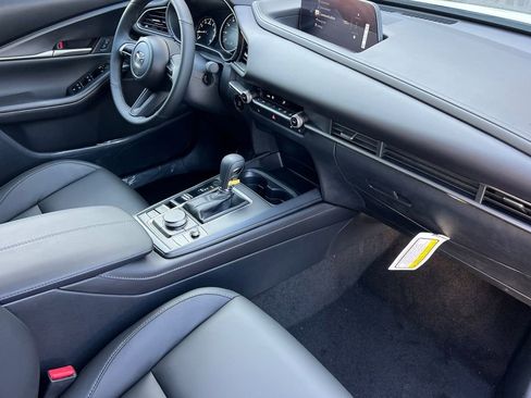 New 2026 MAZDA CX-30 AWD 2.5 S w/ Select Sport Pkg image 17