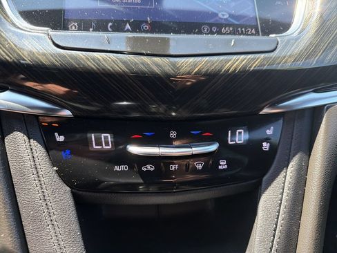 Used 2021 Cadillac XT6 Premium Luxury FWD image 17