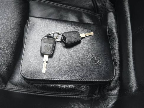 Used 2001 BMW Z3 2.5i RWD image 37