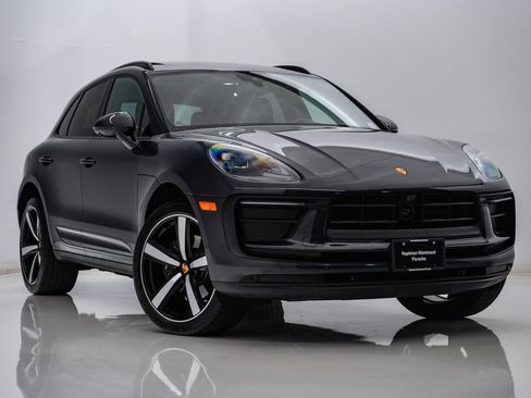 Certified 2026 Porsche Macan AWD/4WD image 8