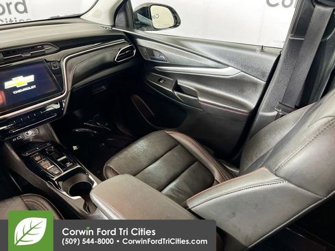 Used 2023 Chevrolet Bolt EUV Premier w/ Redline Edition image 26