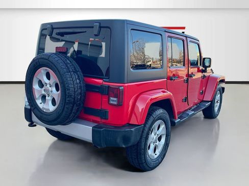 Used 2015 Jeep Wrangler Unlimited Sahara w/ Dual Top Group AWD/4WD image 7