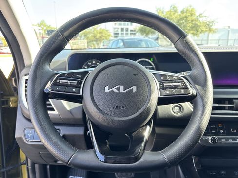 Used 2024 Kia Seltos SX AWD/4WD image 11