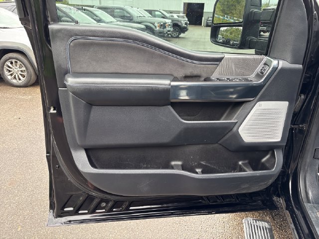 Used 2025 Ford F350 Platinum AWD/4WD image 7