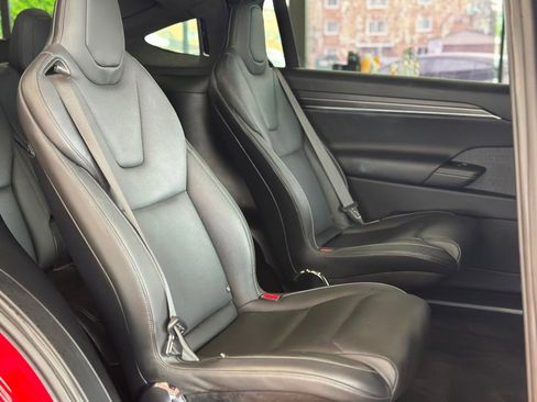 Used 2022 Tesla Model X Plaid image 32