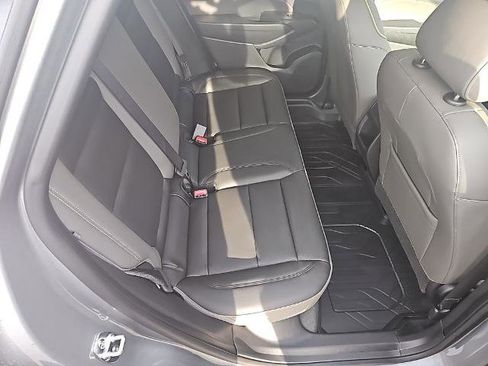 New 2026 Chevrolet Trax ACTIV w/ Sunroof Package image 24