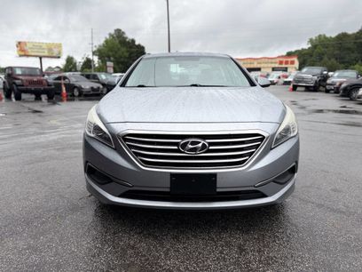 Used 2016 Hyundai Sonata SE w/ Cargo Package