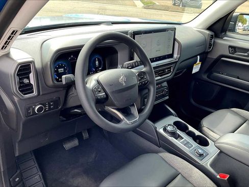 New 2025 Ford Bronco Sport Big Bend w/ Black Appearance Package AWD/4WD image 8