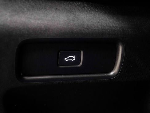 Used 2024 Polestar Polestar 2 image 32