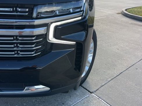 Used 2024 Chevrolet Suburban Premier image 13